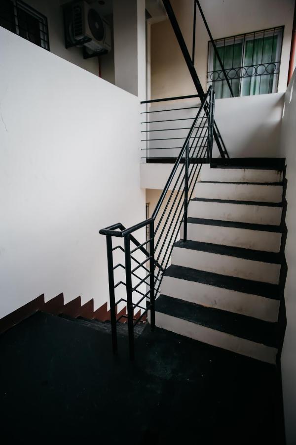 Sleepadz - Capsule Beds Dormitel in Magsaysay Ave Naga Hotel Buitenkant foto