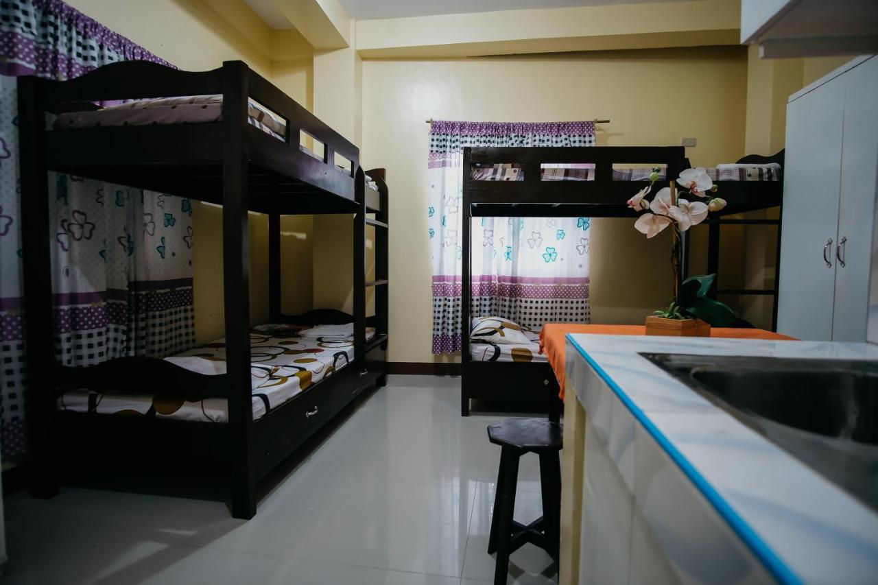 Sleepadz - Capsule Beds Dormitel in Magsaysay Ave Naga Hotel Buitenkant foto
